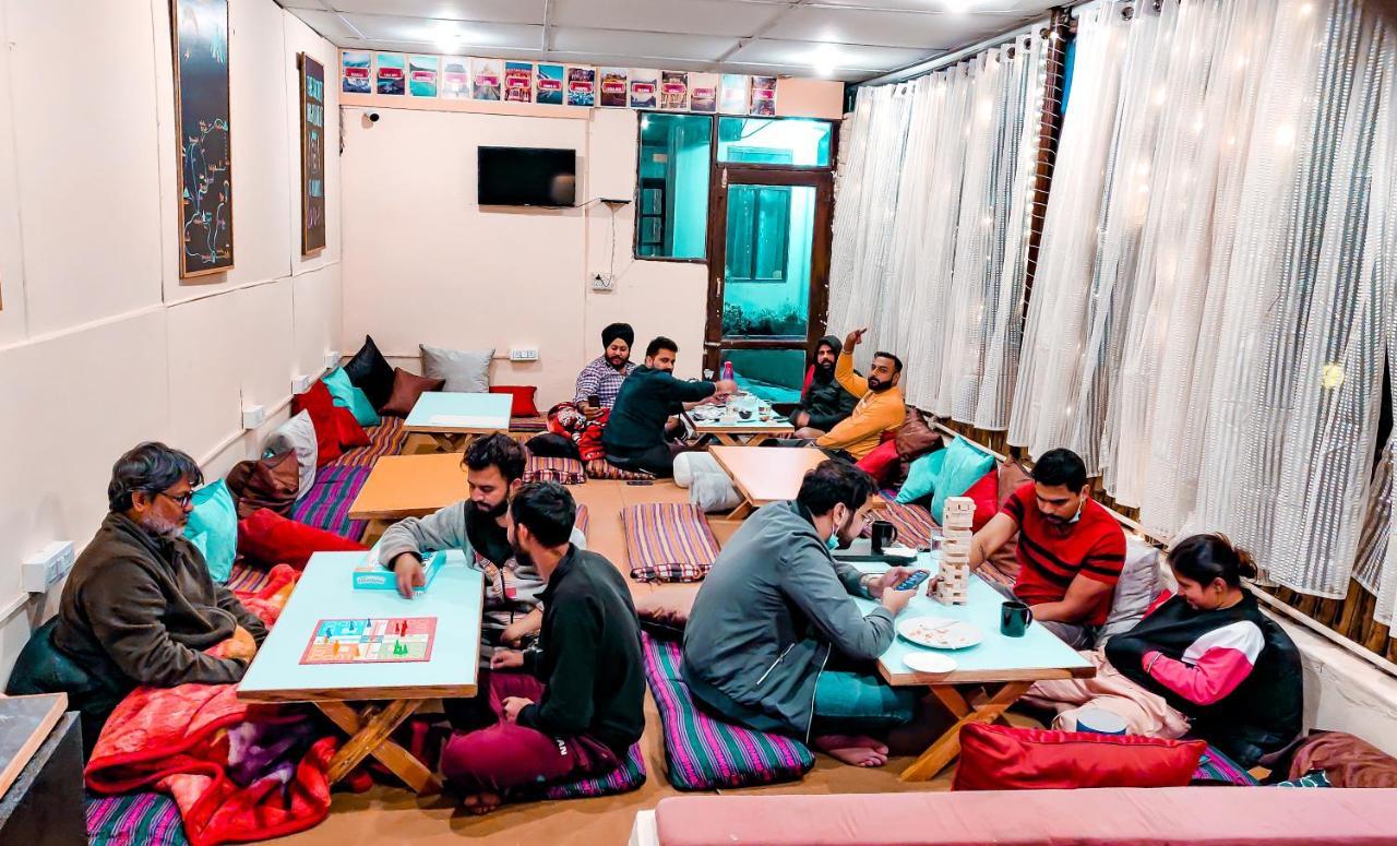 Moustache Mcleodganj Vandrarhem McLeod Ganj Exteriör bild