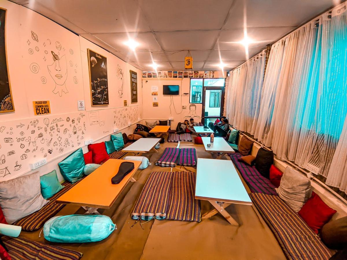 Moustache Mcleodganj Vandrarhem McLeod Ganj Exteriör bild